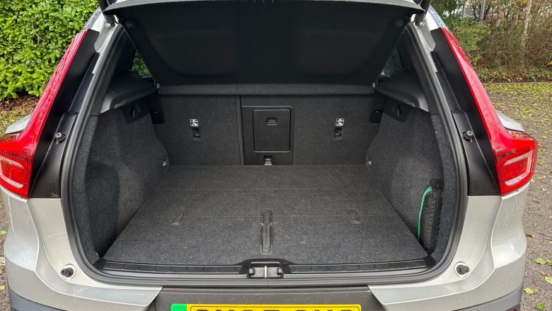 Volvo EX40 185kW Extended Range Plus 78kWh 5dr Auto Electric Estate